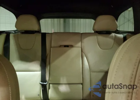 2015 Volvo Xc60 T6 Premier z USA, uszkodzony, nr VIN YV4902RK0F2710520